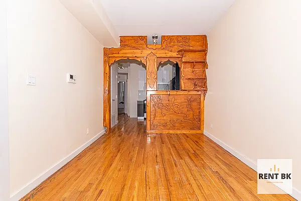 Rented by RENTBK LLC | media 14