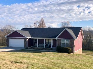 202 Creekside Dr, Bean Station, TN 37708