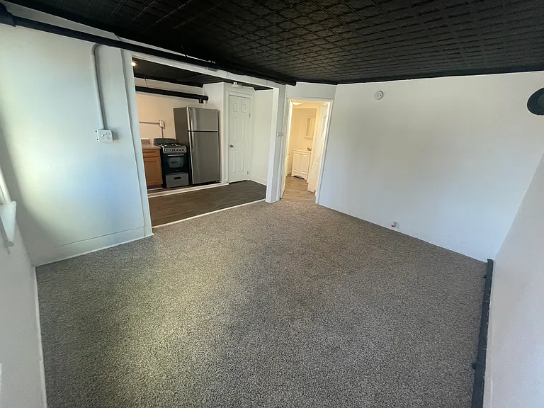 192 Main St — Photo 7