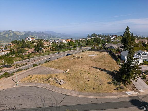 4th image of 3874 Rocky Point Way