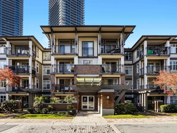 4768 Brentwood Dr #419, Burnaby, BC V5C 0C7