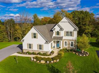 7169 Brent Knl, Victor, NY 14564