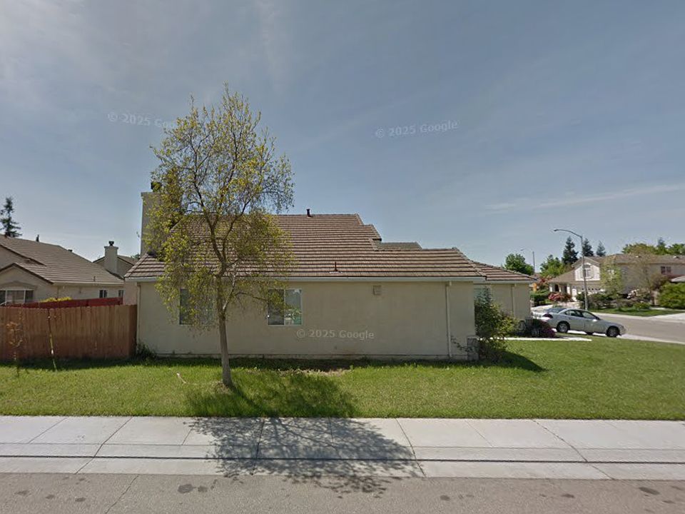 2nd image of 3914 Zeally Ln