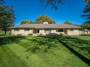 14502 E Willowbend Ct, Wichita, KS 67230