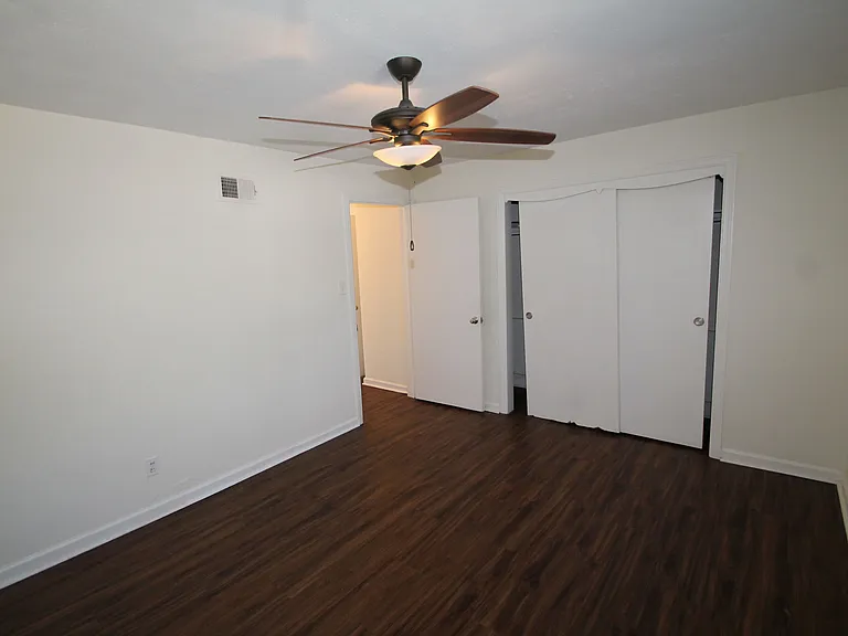1 W 52nd St #2 — Photo 12