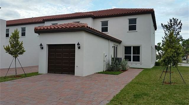 1st image of 17130 SW 93rd St