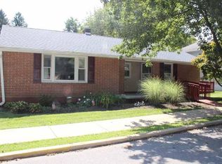 106 E 2nd Ave, Lititz, PA 17543