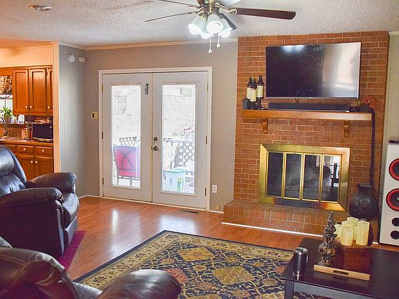 5th image of 2704 Lynwood Dr
