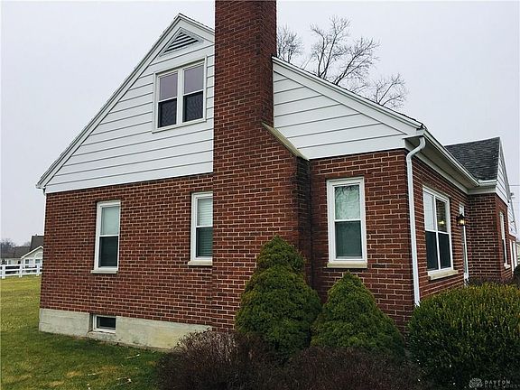 3rd image of 6845 Salem Ave
