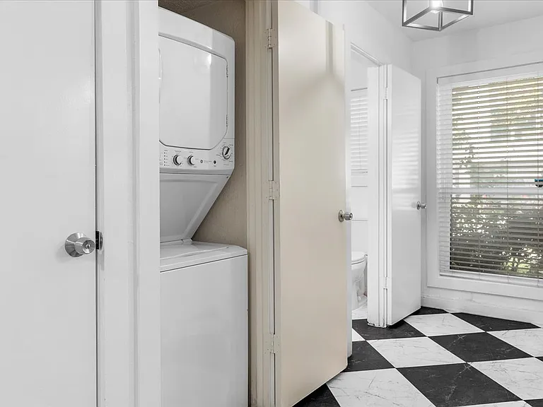 5505 Live Oak St #16 — Photo 9