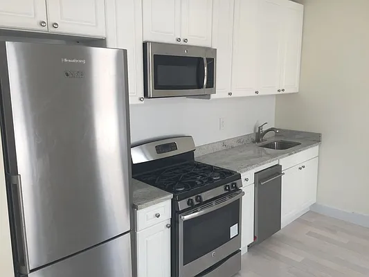 Rented by Newcastle Realty Services | media 17