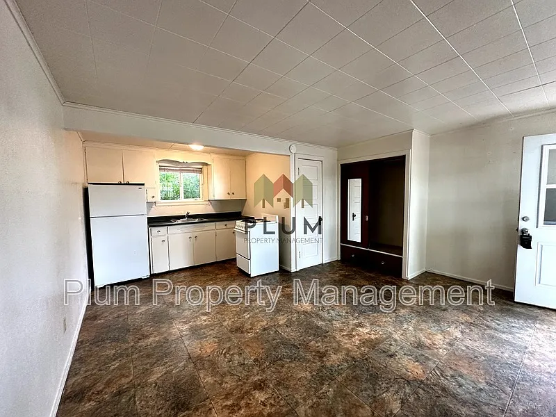 Studio, 1.0 bath, 255 sqft, $875 — Photo 3