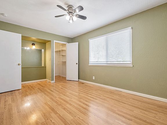 3rd image of 2141 Swan Ct APT 3