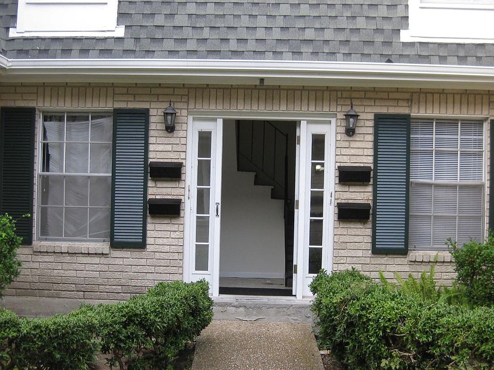 2nd image of 2808 Houma Blvd APT B