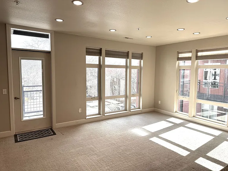 412 S 13th St #317 — Photo 12