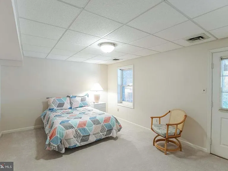 9720 Holloway Hill Ct — Photo 12