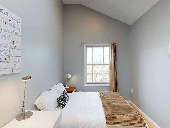 3rd image of 342 Terrace Ave #5