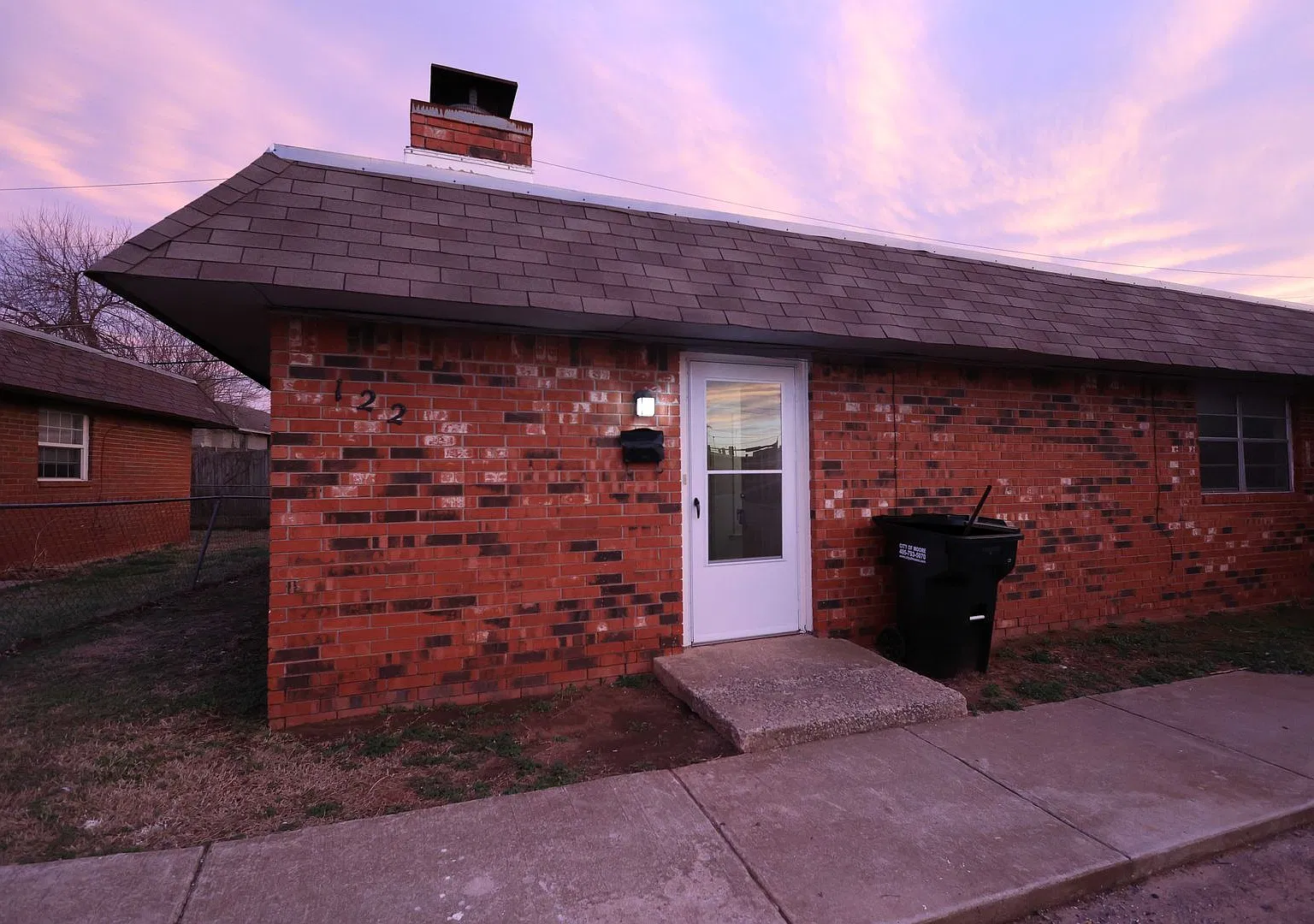 112-126 NE 12th ($0 Renew Fee) — Photo 1