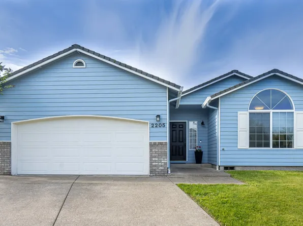 2205 Parker Pl, Eugene, OR 97402