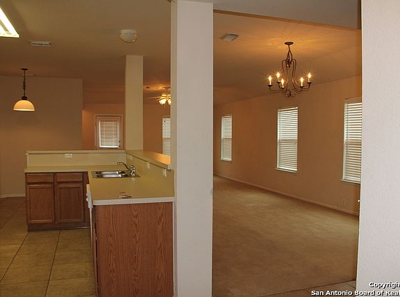 5th image of 15739 Cotton Tail Ln