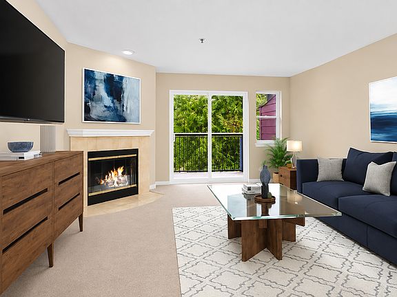 5th image of 15917 Waynita Way NE APT E301