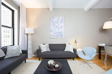 Rented by iAdvise Real Estate LLC