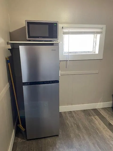 1 bed, 700 sqft, $900 — Photo 2