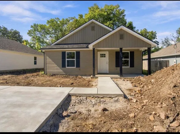 806 N Walker Street, Webb City, MO 64870