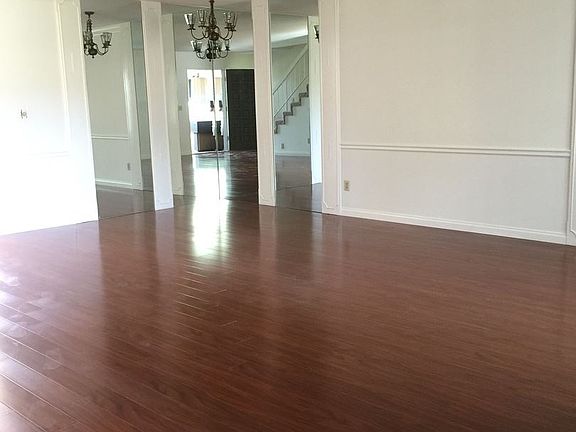 5th image of 9735 Reseda Blvd