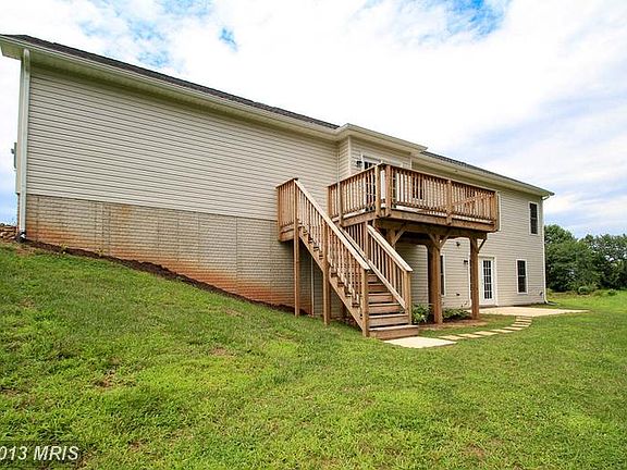 4th image of 1417 Bishop Ct