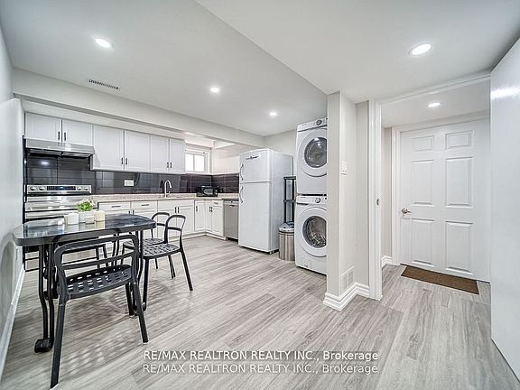 5th image of 36 Beaver Valley Rd #2