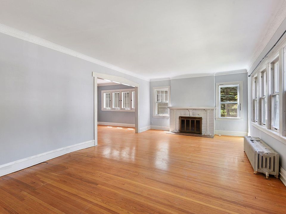 1st image of 3509 Girard Ave S #1