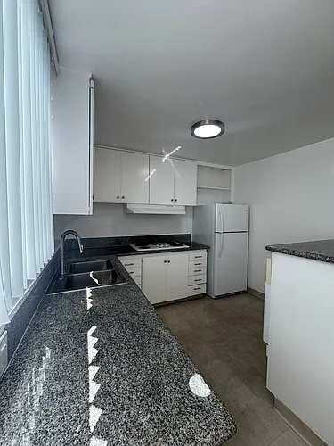 1307 Barry Ave Photo 1