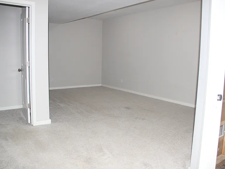 12908 W 93rd St — Photo 26