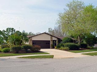 1204 Georgetowne Pl, Sarasota, FL 34232