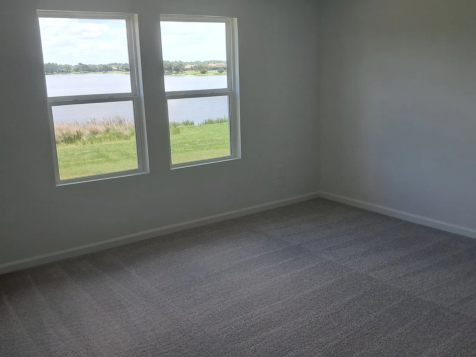 4 bed, 2260 sqft, $2,350 — Photo 2