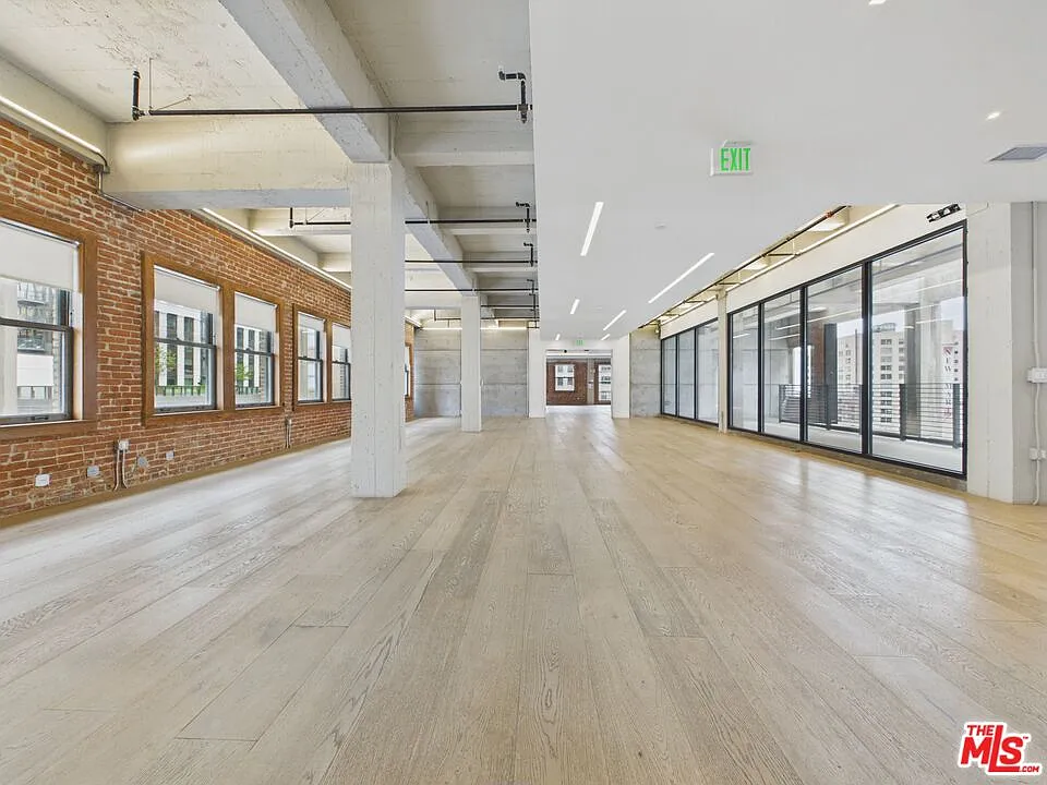 808 S Broadway #7