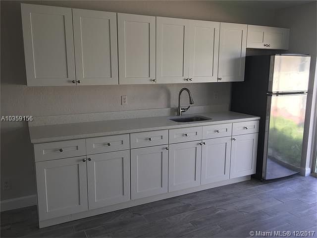 1st image of 637 SW 3rd Ave