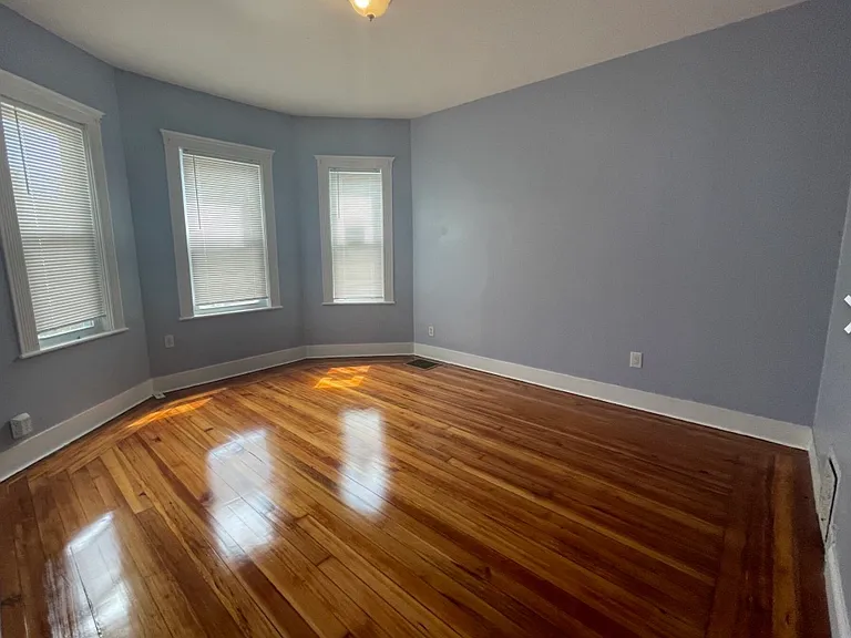 24 Litchfield St #1 — Photo 5