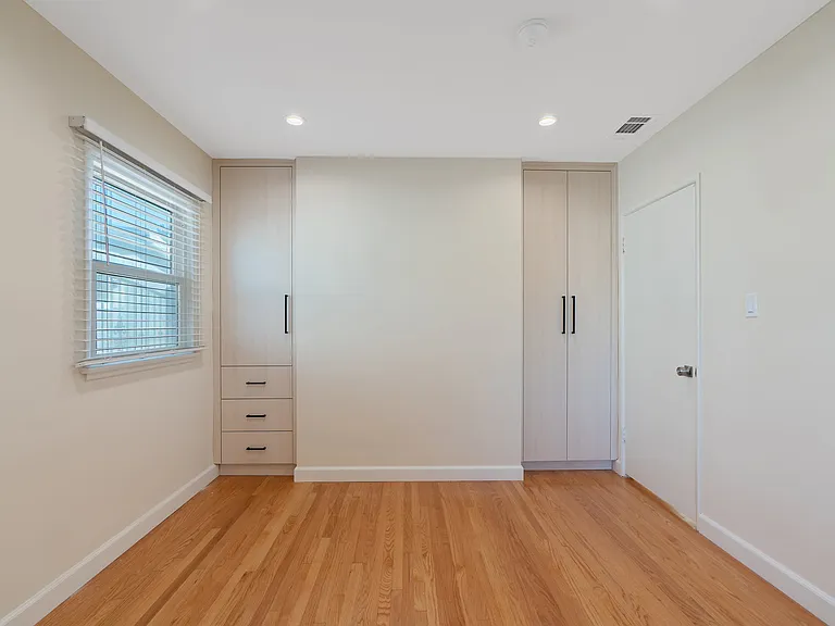 3054 N Frederic St — Photo 23