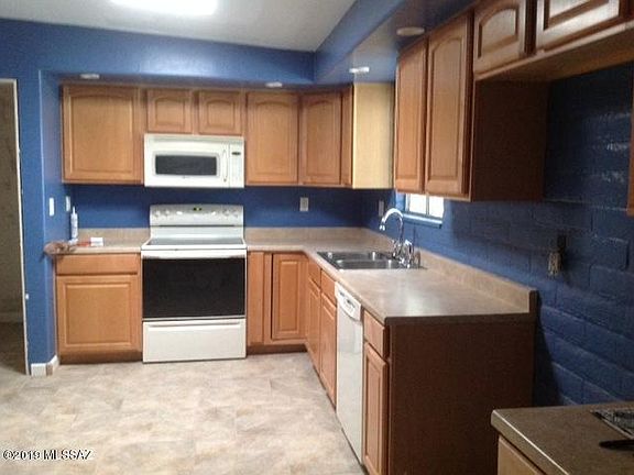 2nd image of 7371 E Victoria Dr
