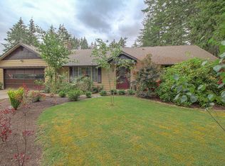 101 E Country Club Dr, Allyn, WA 98524