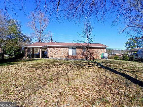 5th image of 242 Lake Jodeco Rd