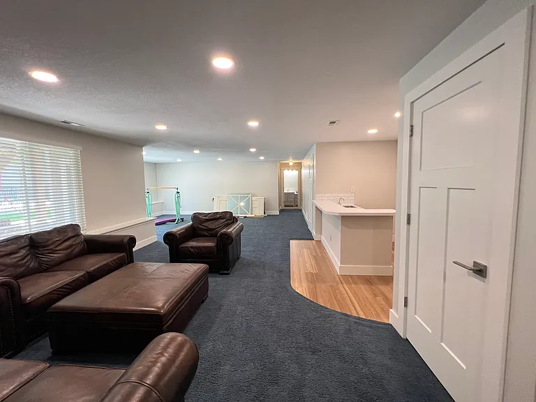 2213 E Myrtlewood Ct — Photo 6