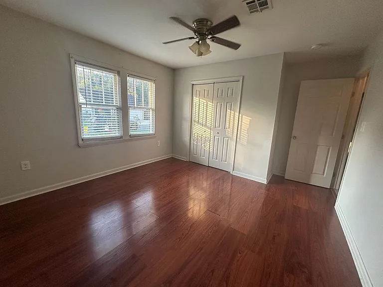 902 Oaklawn Ave — Photo 13