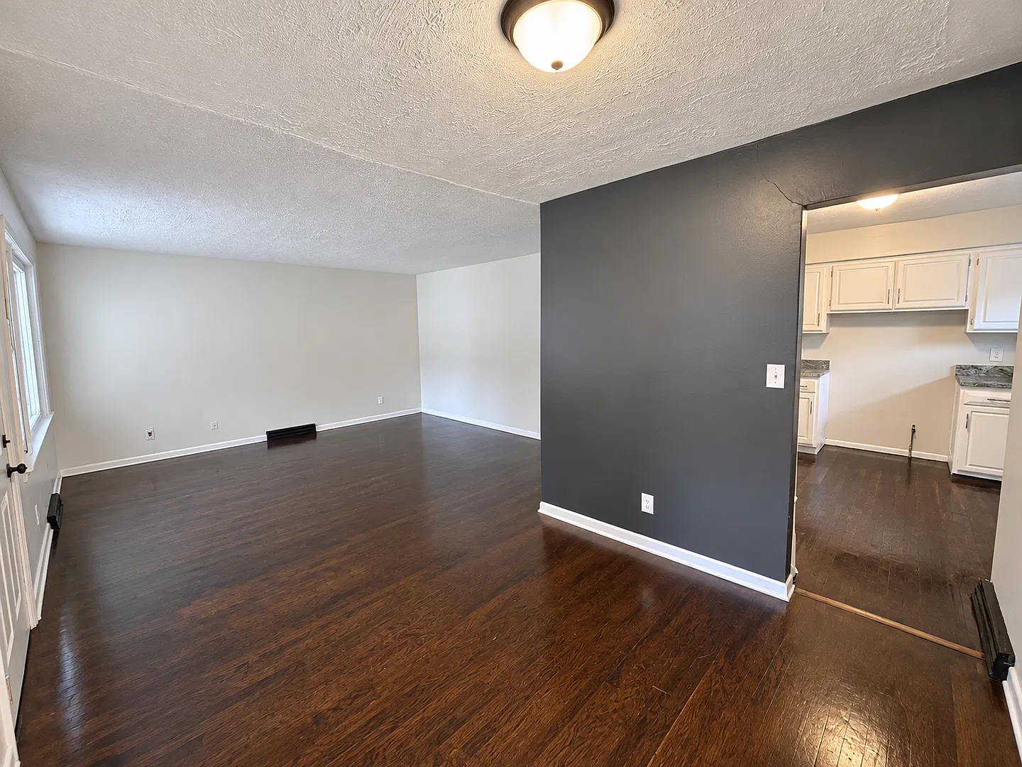 Move-In Ready 3BR Home with Newlyn Updated and with Fenced Yard — Photo 3