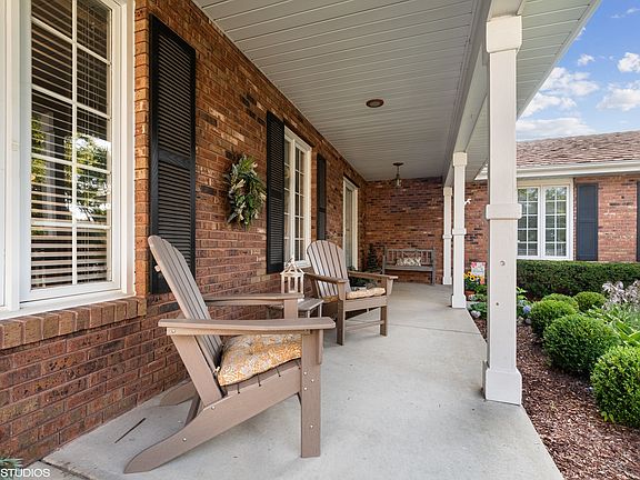 4th image of 1185 Furlong Dr