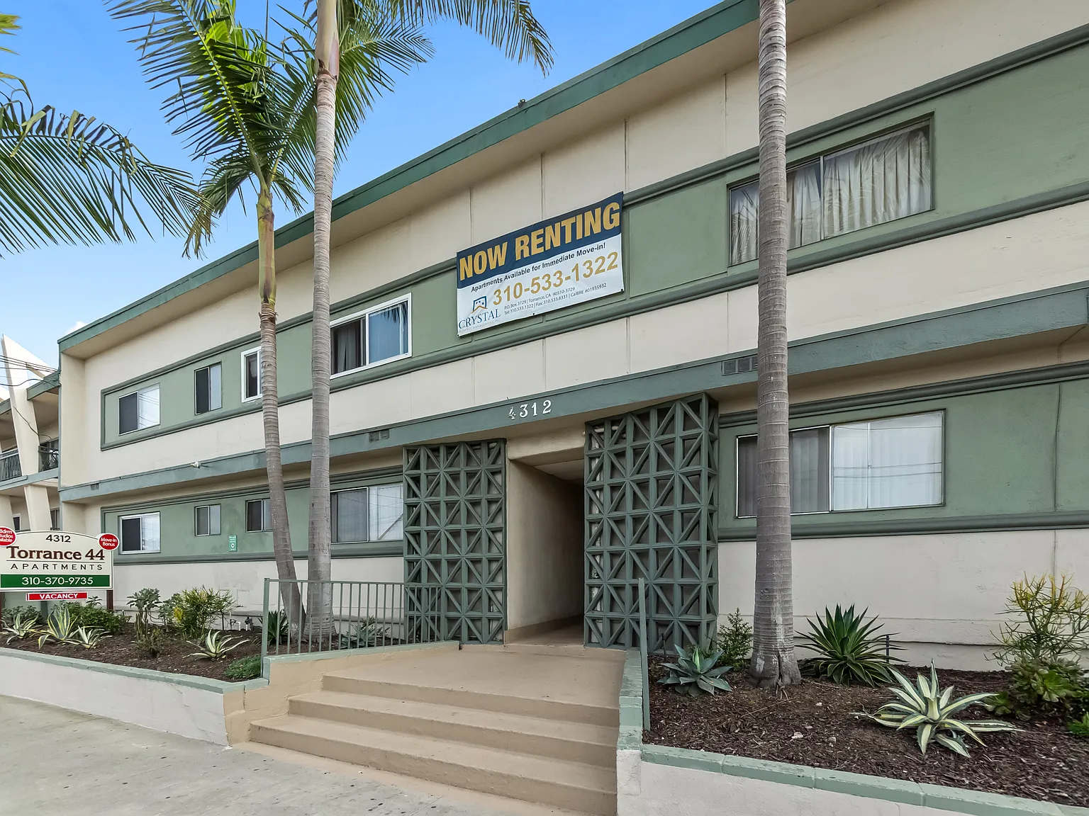 Torrance 44 — Photo 2