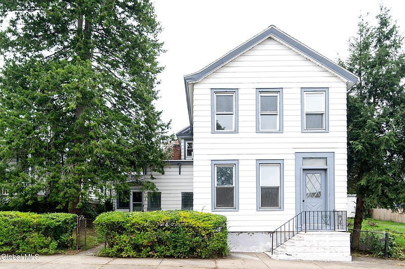 3rd image of 1339 3rd Avenue