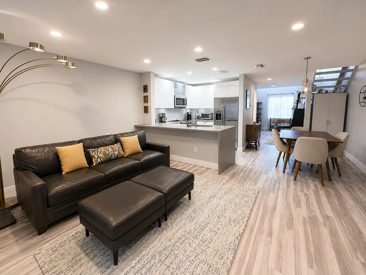 2 bed, 2.5 bath, 1228 sqft, $2,950 — Photo 3